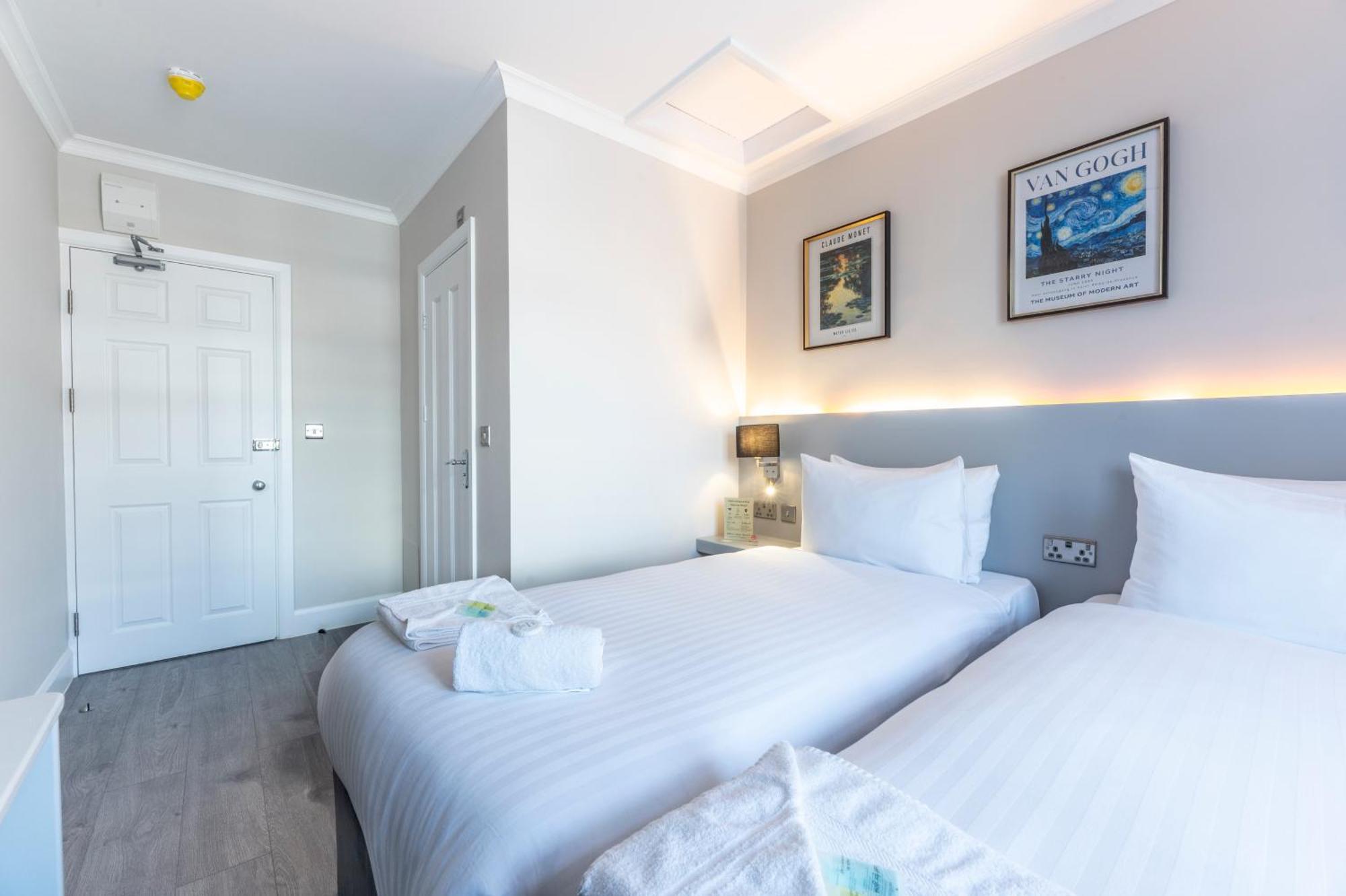 Marina Hotel ロンドン エクステリア 写真