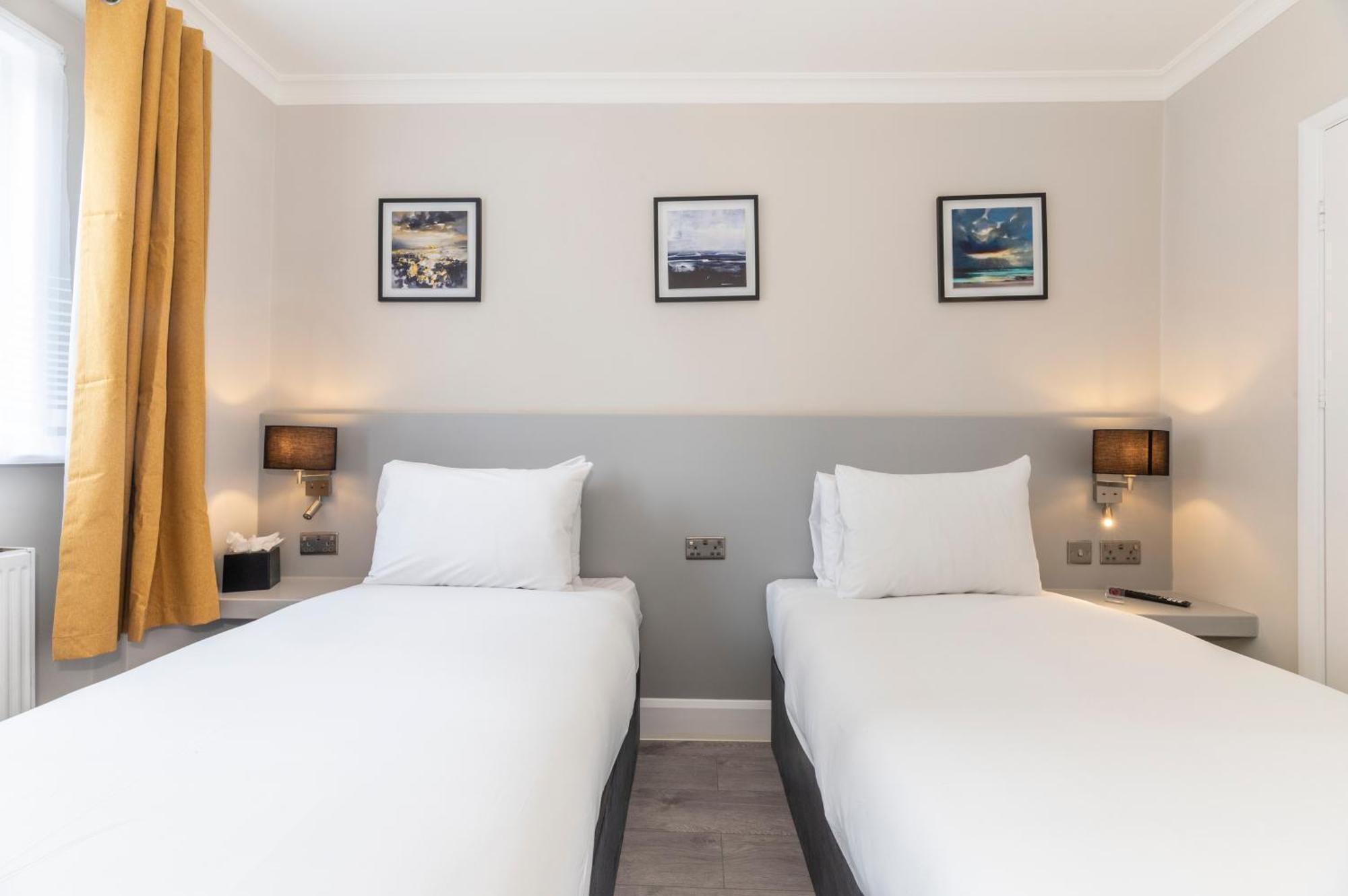 Marina Hotel ロンドン エクステリア 写真
